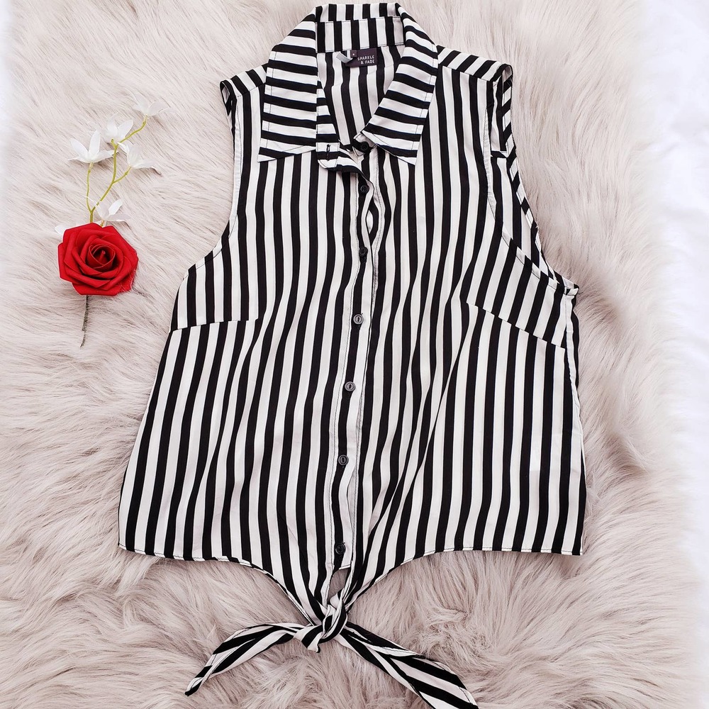 Sparkle & Fade Sleeveless Summer Button Up Striped